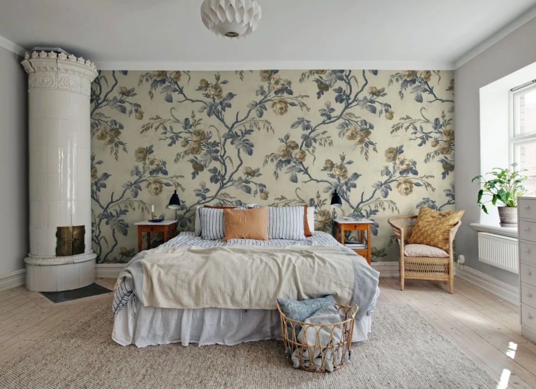 Rebel Walls R21173 Pops Rose Garland Blue - mural w róże