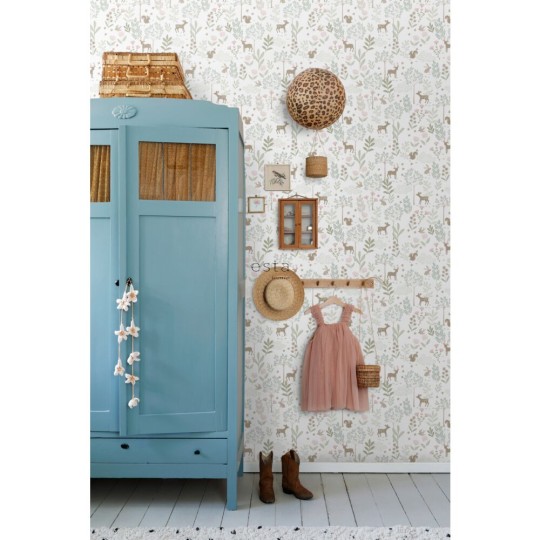 Esta 139519 To the moon and back Forest with forest animals green and pink - tapeta dziecięca w leśny motyw