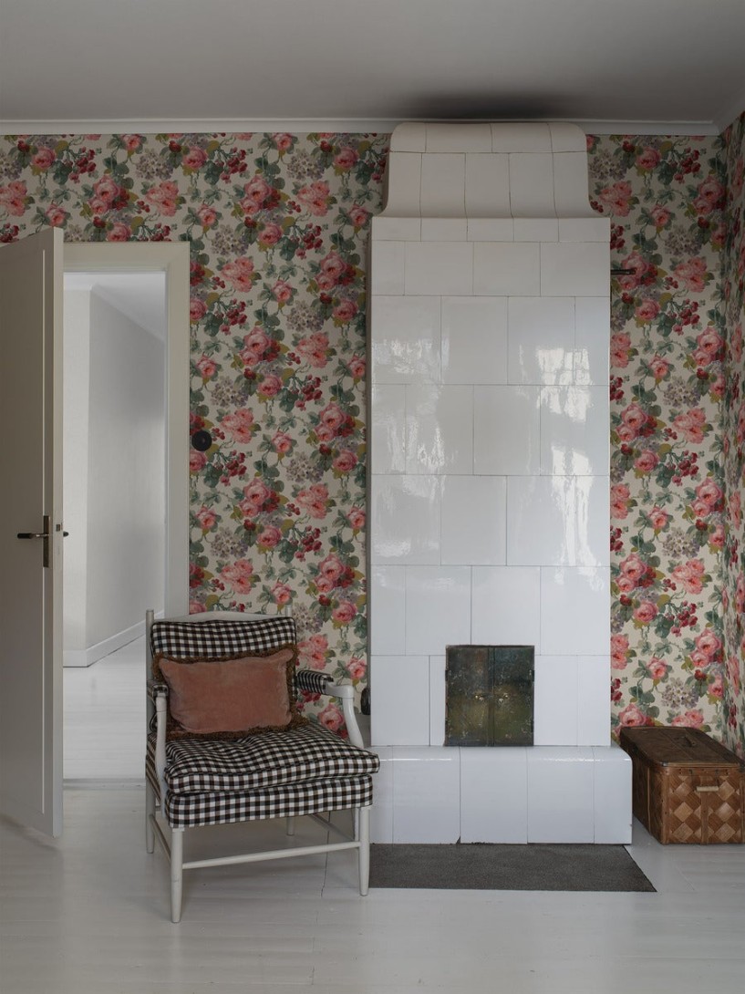 Boras Tapeter 9679W Studio Madame Red – mural w kwiaty