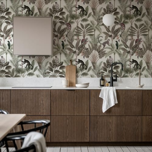 Rebel Walls R21205 Shutterstock Tropical Monkeys Red - mural w egzotyczne liście i małpy