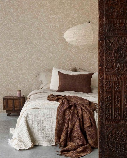 Eijffinger 350621 Amber - tapeta w roślinne ornamenty na tle imitującym tkaninę