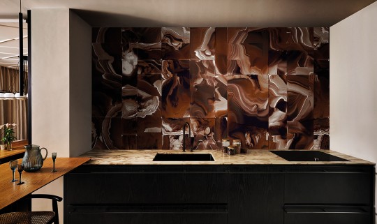 London Art 25024 2 Exclusive Wallpaper 25 Alone Together - mural w imitujący duże płytki