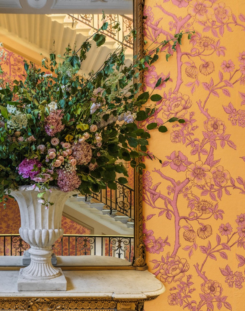 Cole & Son 128/2012 Classics Collection Vol. II Paradise Tree Emerald and Petal Pink - tapeta roślinna