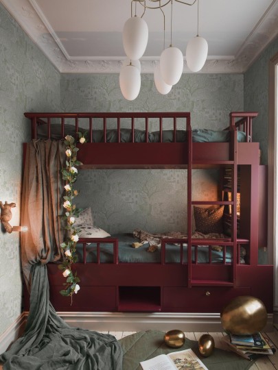 Boras Tapeter 8144 Fairyland Kingdom of the Willow Green - tapeta dziecięca w zamek i wierzbę