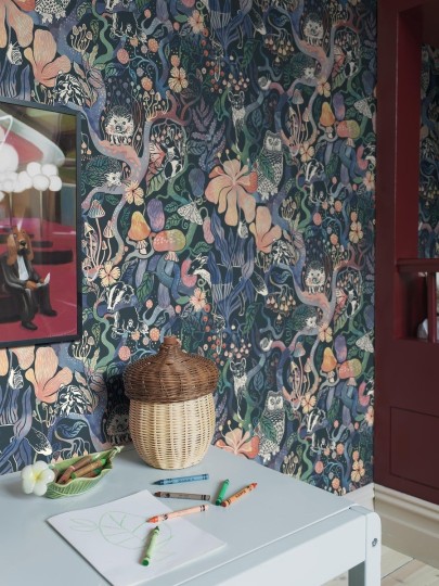 Boras Tapeter 8150 Fairyland Magic Woods Multi - tapeta dziecięca w leśne zwierzęta i drzewa