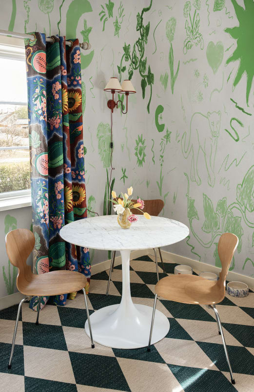 Rebel Walls R21506 John-John Wallmansson Chroma Green - mural w zwierzęta i rośliny