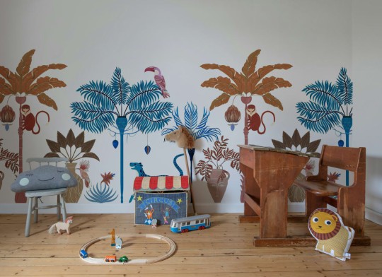 Rebel Walls R21470 Eden Escape Savanna Chic White - mural w egzotyczne zwierzęta i rośliny