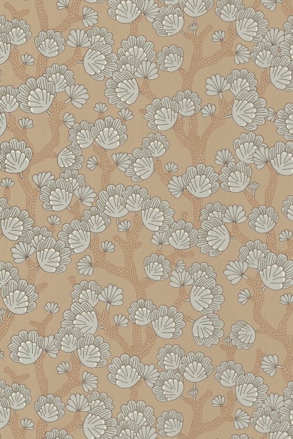 Majvillan 165-04 Beachy Breeze Milky Coconut Brown - tapeta w liście miłorzębu