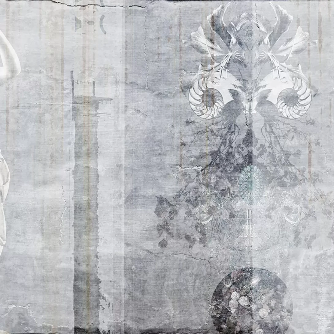Tecnografica 67724-1 Collaborations The Sisters Aura - mural w antyczną rzeźbę