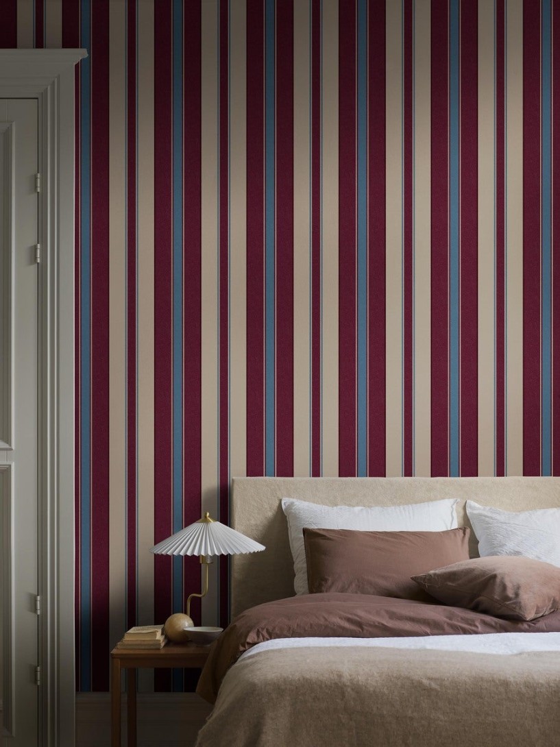 Boras Tapeter 9792W Studio Stockholm Stripe Red - mural w paski