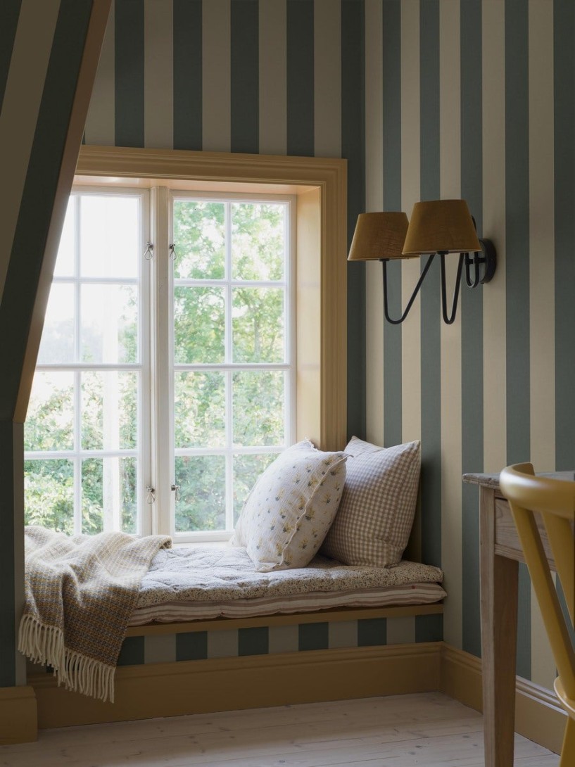 Boras Tapeter 9800W Studio Båstad Stripe Green - mural w paski
