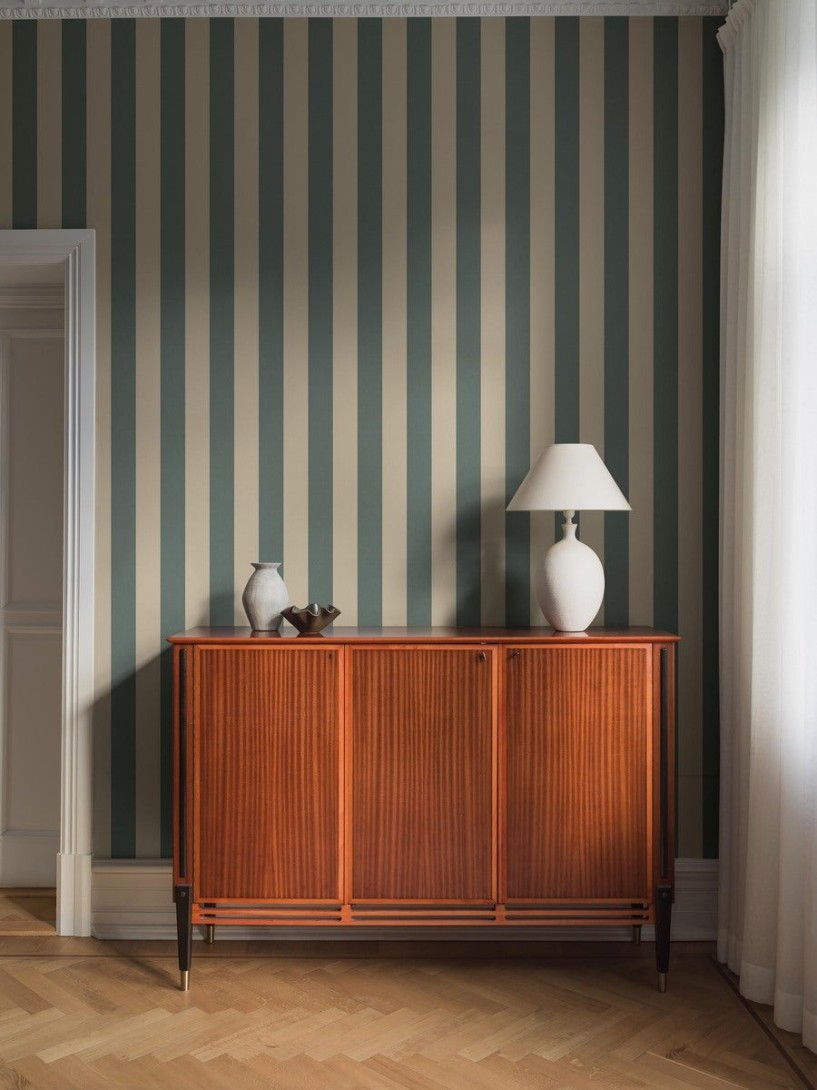 Boras Tapeter 9800W Studio Båstad Stripe Green - mural w paski
