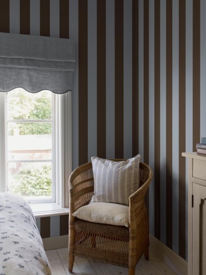 Boras Tapeter 9801W Studio Båstad Stripe Brown - mural w paski