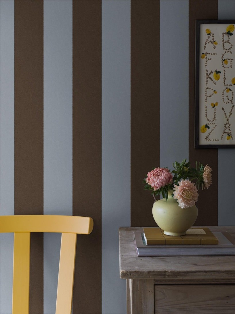 Boras Tapeter 9801W Studio Båstad Stripe Brown - mural w paski