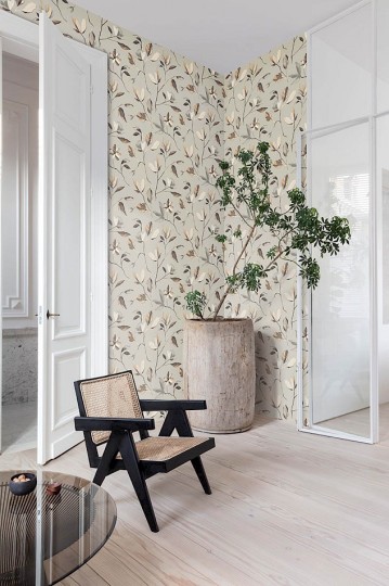 Khroma ZEN001 Zen Blooming Smoke - tapeta w kwiaty magnolii