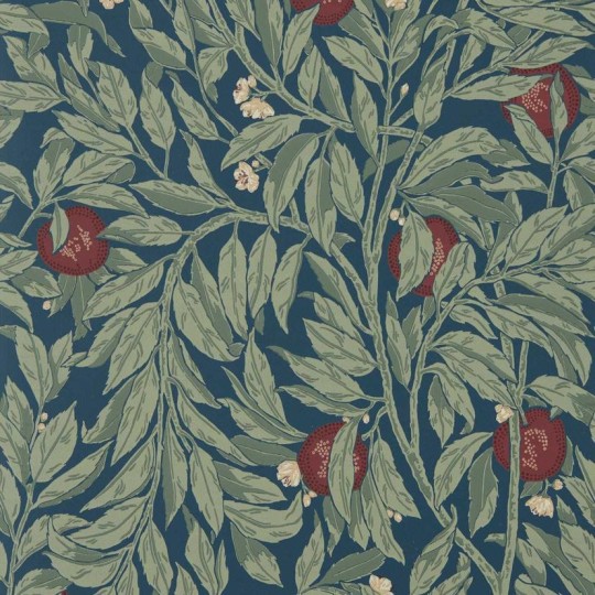 Sanderson DHIP217495 Highgrove Ancient Apple Orchard Midnight - tapeta w gałęzie jabłoni