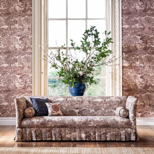 Sanderson DHIP217505 Highgrove Highgrove Toile Madder Rose - tapeta w ogrodowy krajobraz