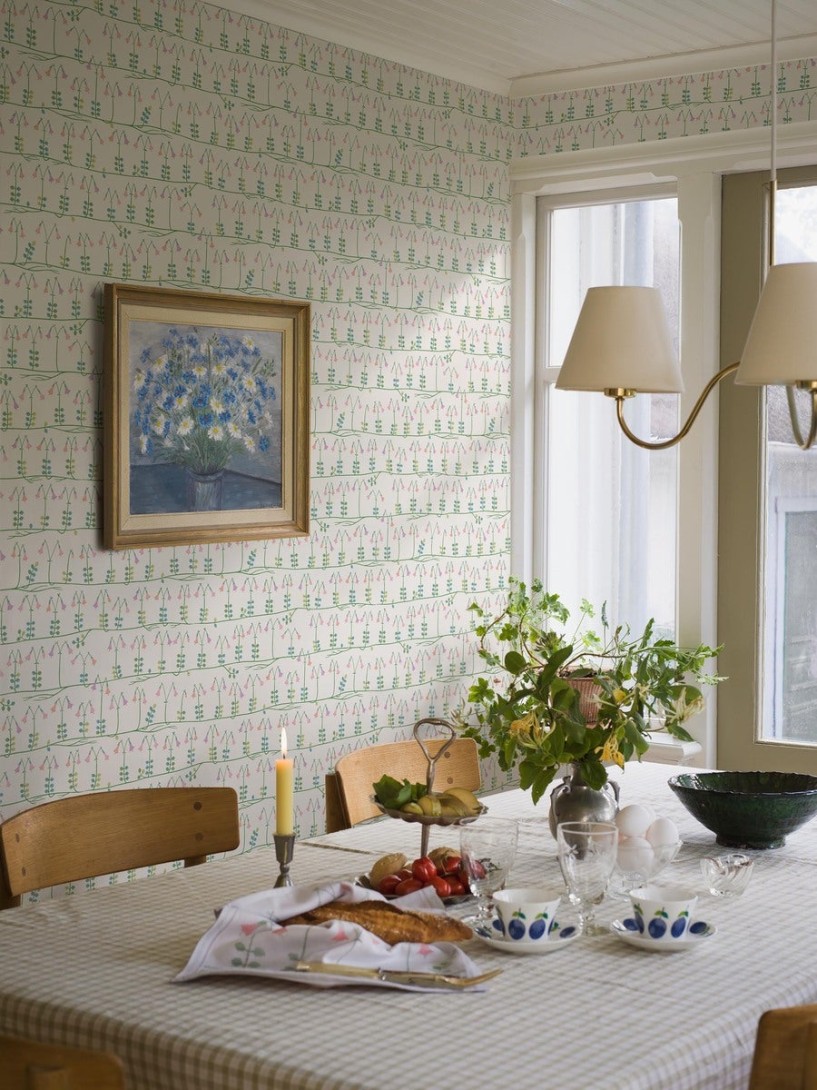 Boras Tapeter 1373 Scandinavian Designers Stig Lindberg Linnea - tapeta w liście i kwiaty