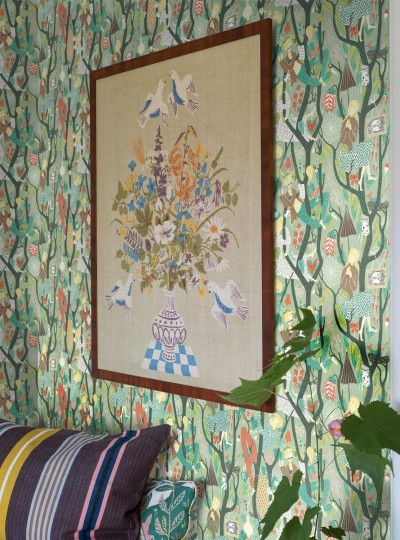 Boras Tapeter 1376 Scandinavian Designers Stig Lindberg Melodi - tapeta w drzewa i postacie