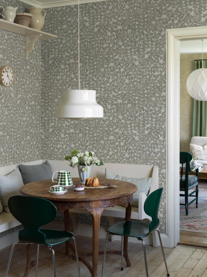 Boras Tapeter 1769 Scandinavian Designers Viola Gråsten Romans - tapeta w liście