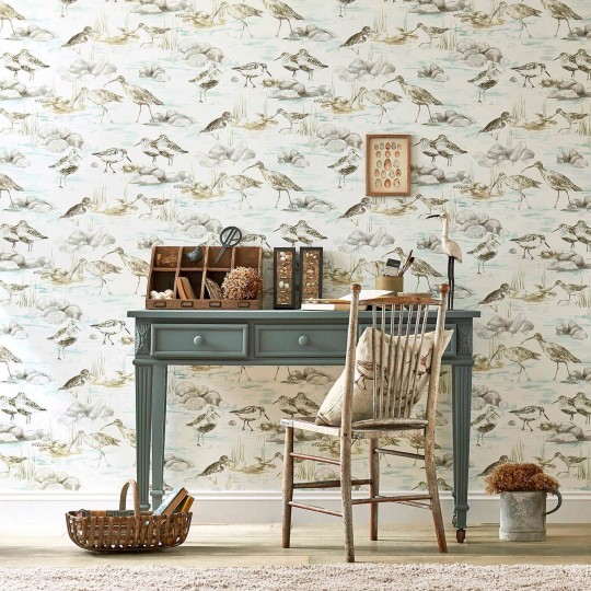Sanderson DEBB216494 Embleton Bay Estuary Birds Mist/Ivory - tapeta w wodne ptaki