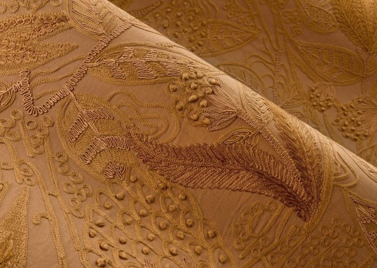 Arte 29200 Allures Éclosion Sand - tapeta tekstylna haftowana