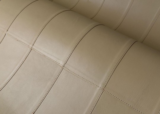 Arte 27450 Corium Paladin Pearl - tapeta z koziej skóry w prostokąty