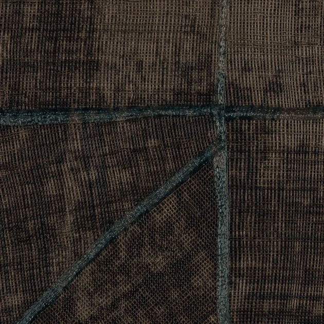 Elitis VP 943 08 La Caravane Chogak La nuit des temps - tapeta w geometryczny patchwork imitująca rafię
