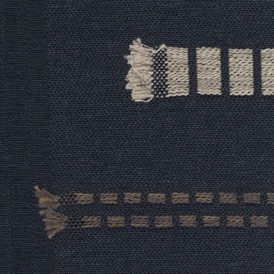 Elitis RM 1110 80 Origine Icône Nuit tramée - tapeta tekstylna w etniczny wzór