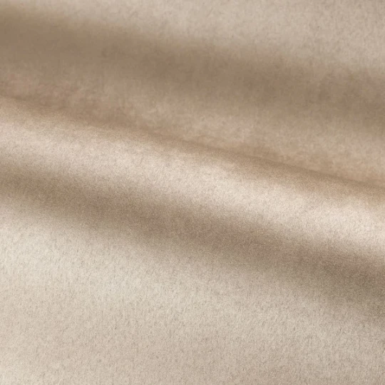 Casamance 71970243 Odeon Tannage Taupe - tapeta tekstylna jak zamsz