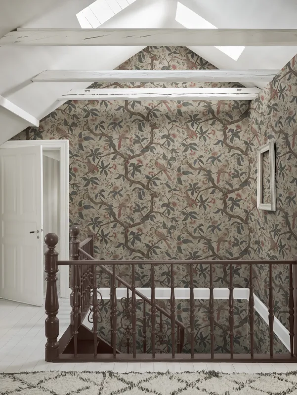 Sandberg S10685 Villa Como Alexa Misty Blue - mural w ptaki i rośliny w stylu vintage