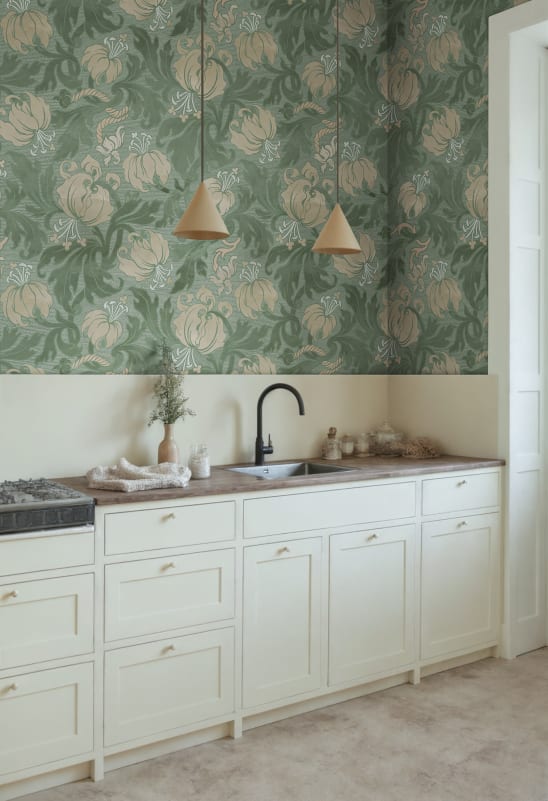 Rebel Walls R21677 Botanical Gardens Midnight Peony Green - mural w kwiaty w stylu Arts & Crafts