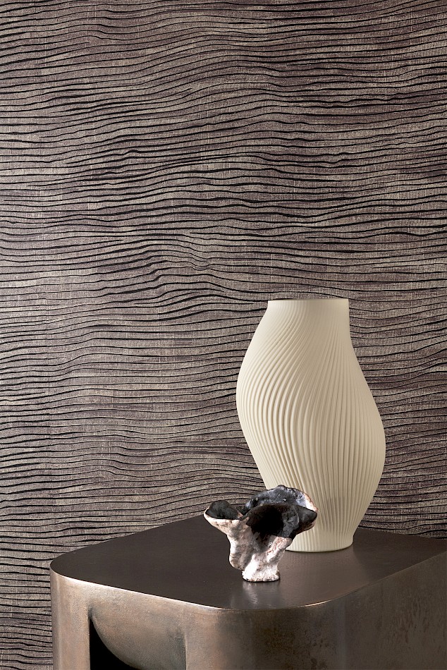 Khroma RAY103 Ray Lucence Caviar - tapeta w poziome fale