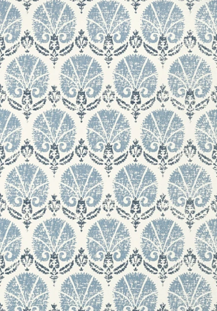 Thibaut T72611 Chestnut Hill Turkish Damask Blue and White - tapeta w roślinne ornamenty