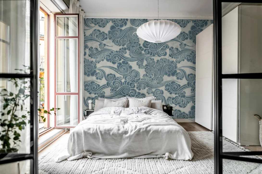 Rebel Walls R21319 Sophisticated Luxe Kumo Blue - mural w orientalne chmury