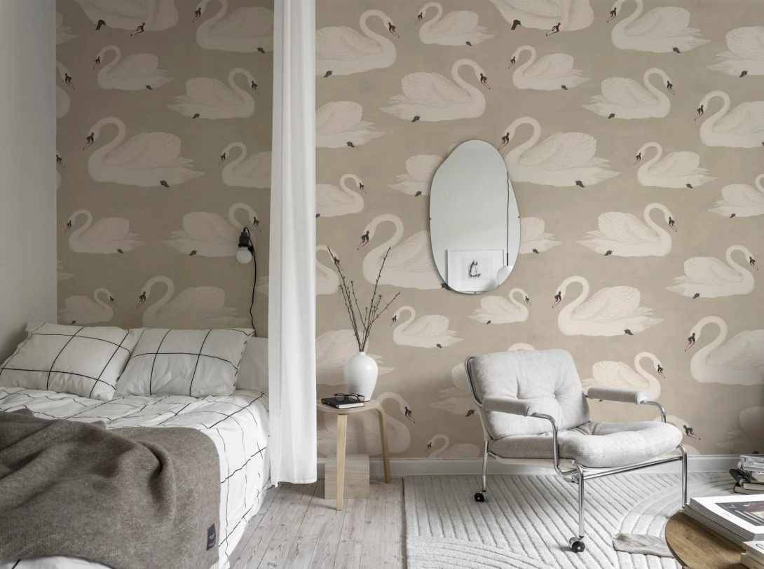 Rebel Walls R19570 Pops Whooper Swan Beige - mural w łabędzie