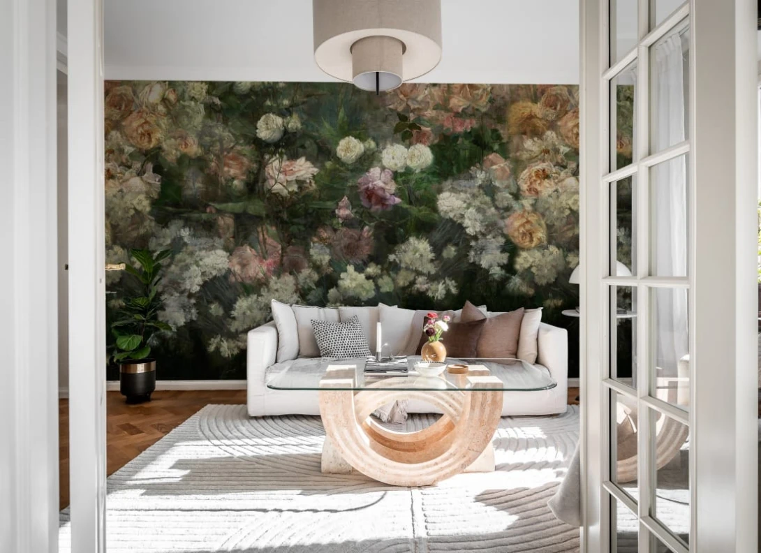Rebel Walls R19884 Pops Drape of Roses Midnight - mural w malarskie kwiaty