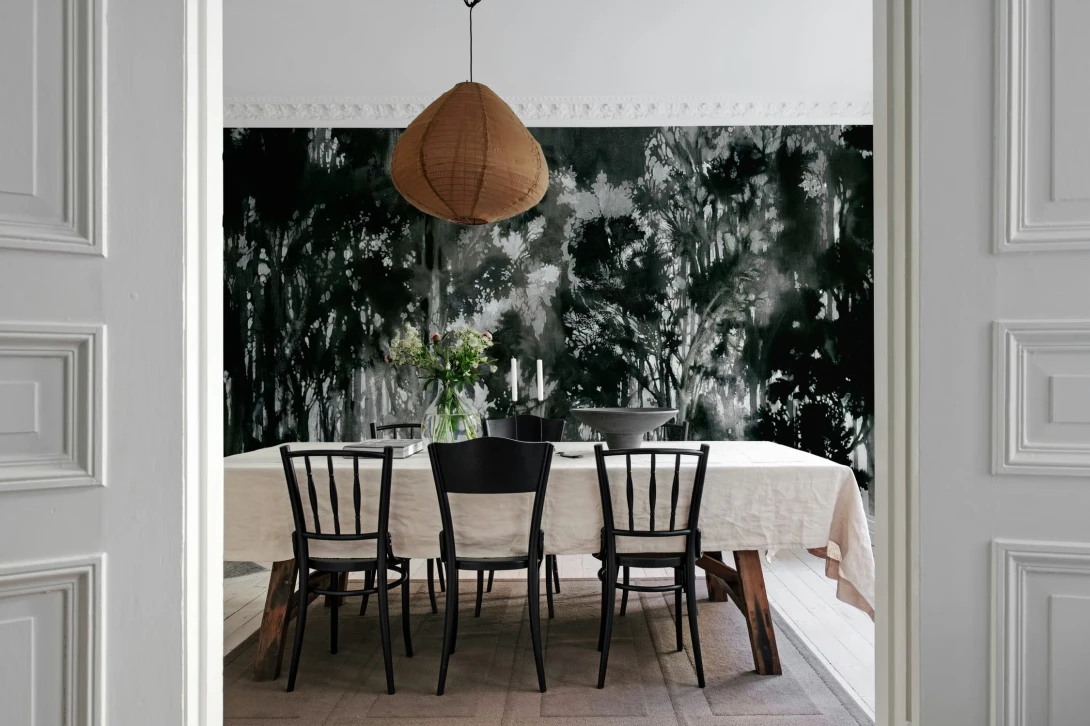 Rebel Walls R20250 Pops Painted Forest Black - mural w malarski las