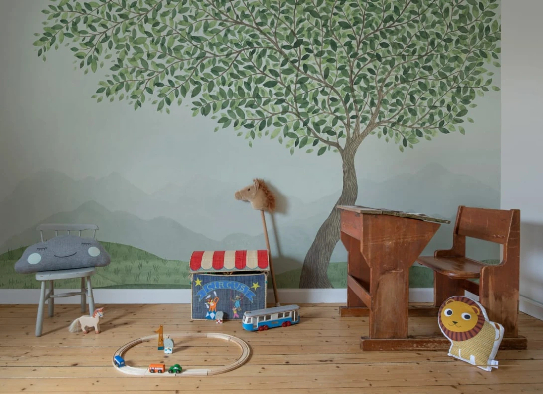 Rebel Walls R20438 Pops Mountain Tree Green - mural dziecięcy w drzewo i góry