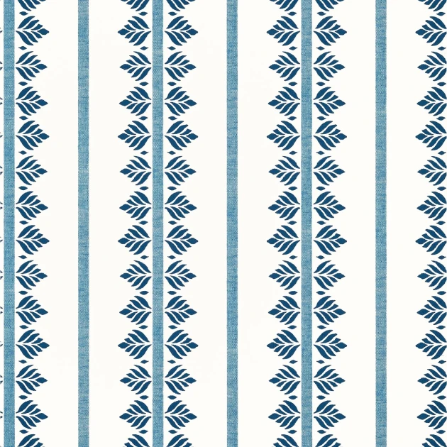 Anna French AT15101 Antilles Fern Stripe Navy - tapeta w roślinne paski