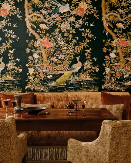 Colefax and Fowler W7031-03 Belmont Black - tapeta lniana w ptaki i gałęzie