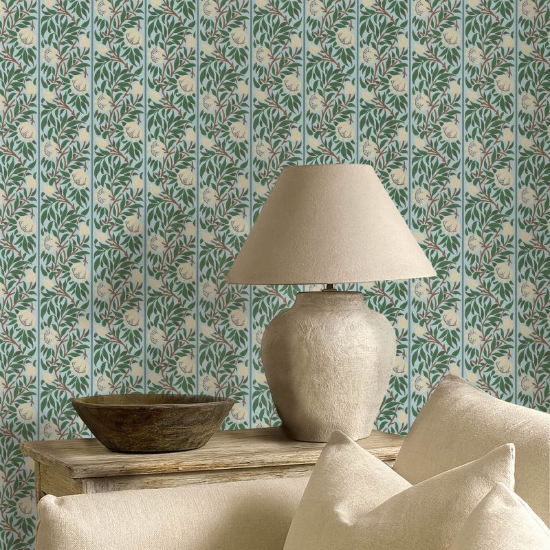Morris & Co. 217569 The Unfinished Works Peony Trellis Soft Blue/Nettle - tapeta w roślinny ornament w pasy z peoniami