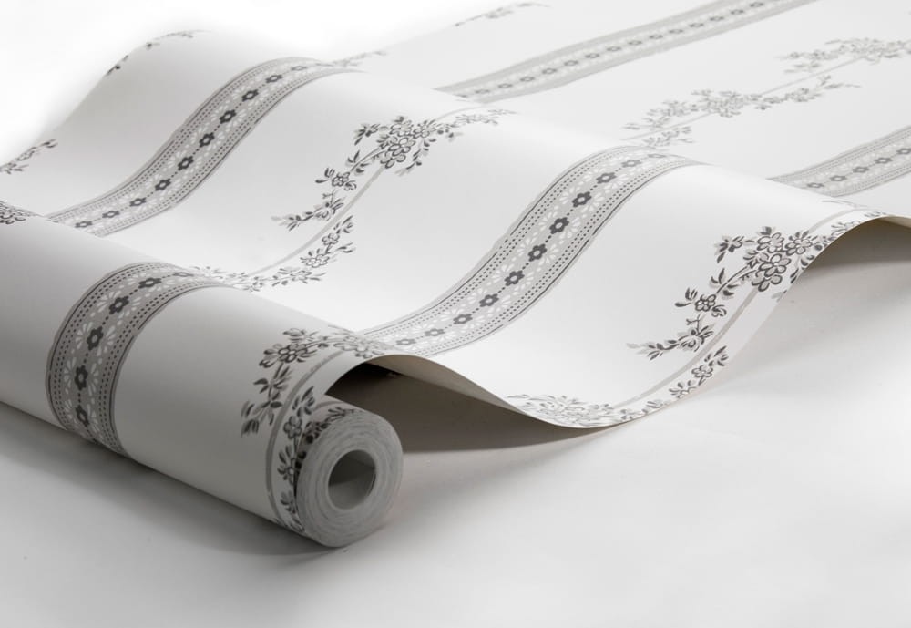 Boras Tapeter 4508 Anno Drottningholm White - tapeta w paski roślinne