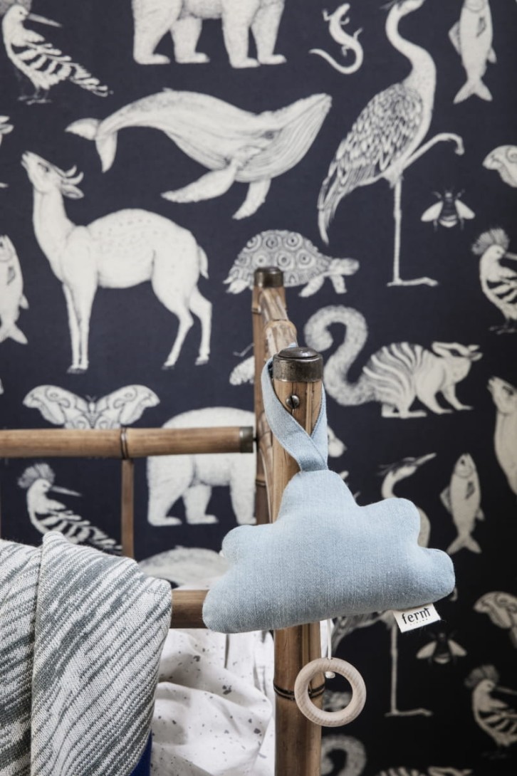 Ferm Living 100235403 Katie Scott Animals Dark Blue  - tapeta zwierzątka
