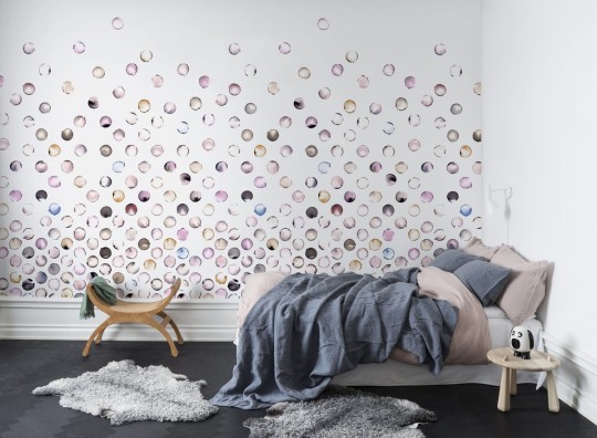 Rebel Walls R13952 Passion Lenses Peach - mural w kolorowe koła