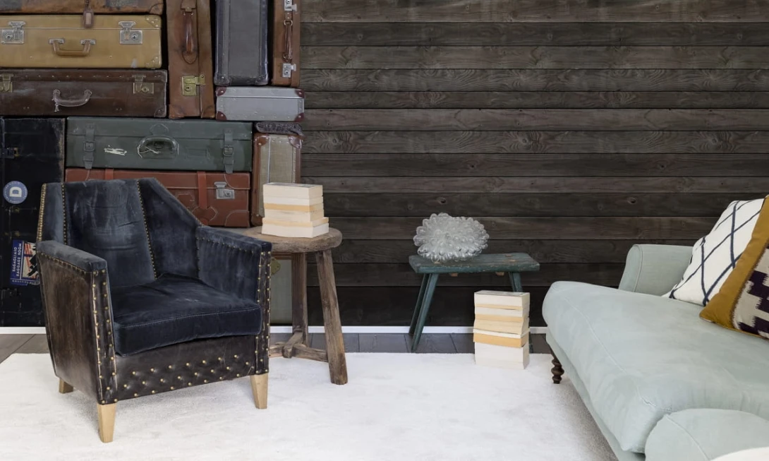 Rebel Walls R14064 Passion Stacked Suitcases Boards - mural imitujący drewniane deski