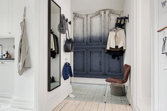 Fototapeta Rebel Walls Parisian Panels, Dip Dye Blue R15602