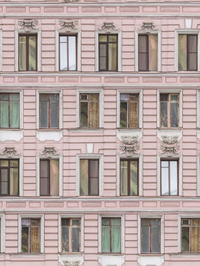Fototapeta Rebel Walls Pink Facade R15881