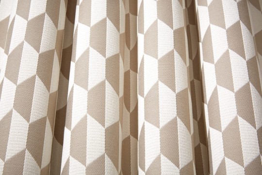 Tkanina Cole & Son The Contemporary Collection - Fabrics F111/9033 Tile Jacquard
