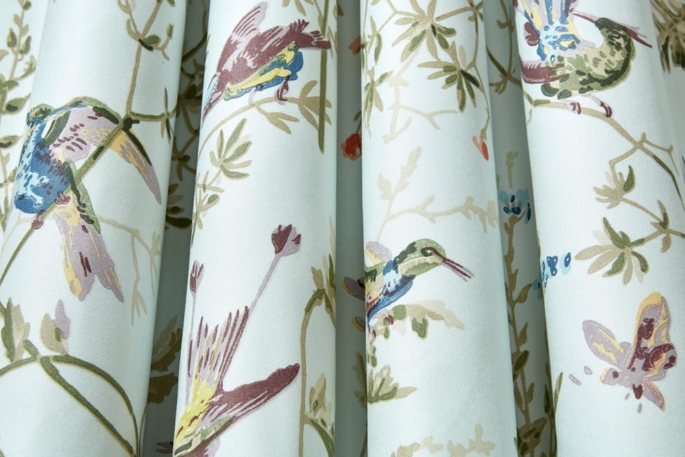 Tkanina Cole & Son The Contemporary Collection - Fabrics F62/1004 Hummingbirds 100% Bawełna